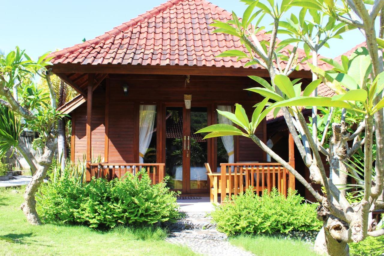 Bamboo Bungalows Batununggul Exterior foto