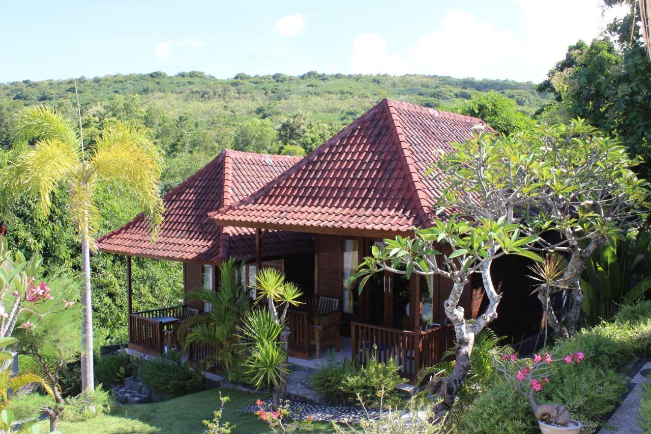 Bamboo Bungalows Batununggul Exterior foto