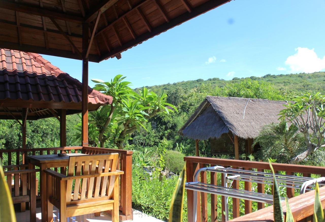 Bamboo Bungalows Batununggul Exterior foto